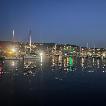 L'Angolo Sul Porto パラーウ エクステリア 写真